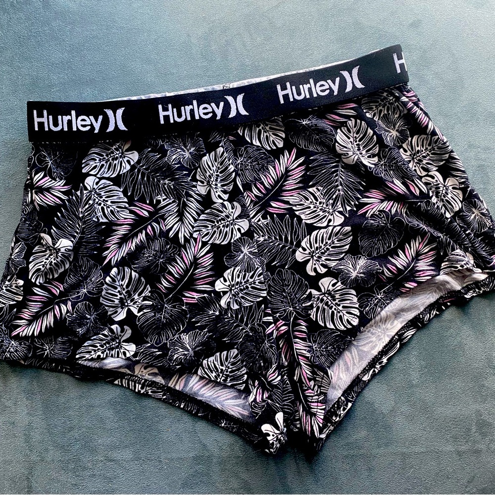 Stretchy Hurley lounge shorts